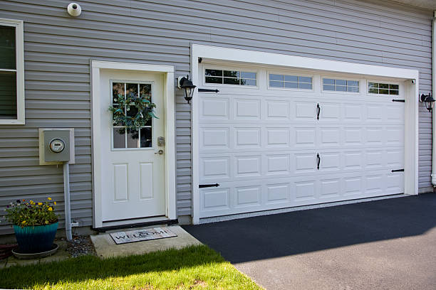 24/7 Emergency Garage Door Panel Replacement experts in Russell, PA